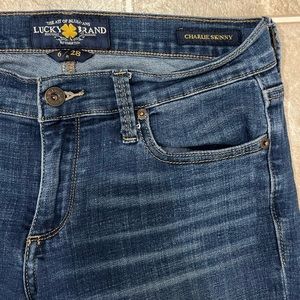 Lucky Brand skinny jeans | dark blue denim | size 6 / 28 R